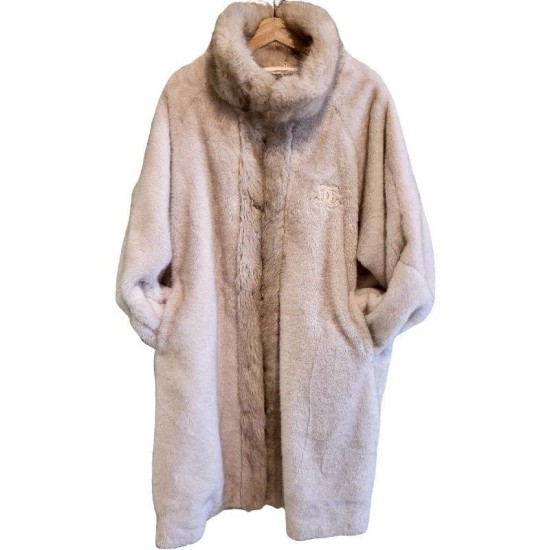 二手奢侈品香奈兒咖米白色長羊絨毛外套真絲內裡(9.9新, 肩64胸60長104)-編號L236