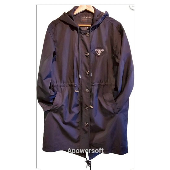 二手奢侈品普拉達降落傘材質黑色風衣外套(9.9新, 肩50胸56長88)-編號S15