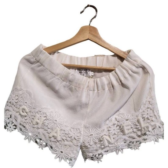 二手奢侈品香奈兒Chanel Boutique 白色蕾絲滾邊短褲(9.9新, 腰38有彈性臀48長26)-編號S105