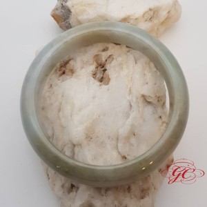 【肌容雪】天然緬甸A貨飄花翡翠特色手鐲 編號84 (鐲寬57.3mm  #18.5號)