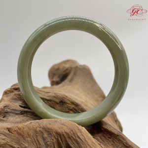 【肌容雪】天然緬甸A貨湖水綠撒金翡翠手鐲 編號101 (鐲寬57.6mm#18.5號)