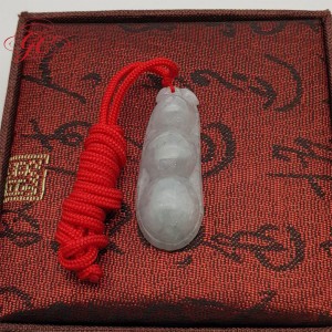 【肌容雪】天然緬甸翡翠碗豆吊飾 編號325