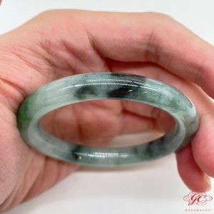 【肌容雪】緬甸天然A貨翡翠冰綠飄花翡翠手鐲 編號838(鐲寬54mm #17.5號)