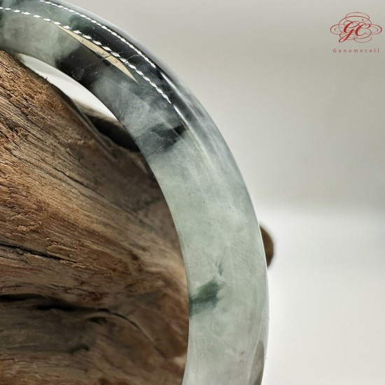 【肌容雪】天然緬甸A貨飄花翡翠平安鐲 編號10(鐲圍57.9mm#18號) 【肌容雪】天然緬甸A貨飄花翡翠平安鐲 編號10(鐲圍57.9mm#18號)