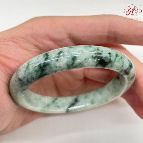 【肌容雪】天然緬甸A貨飄花翡翠平安鐲 編號15(鐲圍58.0mm#18.5號) 【肌容雪】天然緬甸A貨飄花翡翠平安鐲 編號15(鐲圍58.0mm#18.5號)