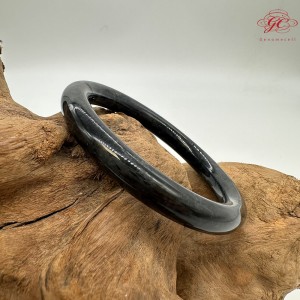 【肌容雪】天然緬甸A貨烏雞翡翠美人條手鐲 編號21(鐲圍56.4mm#17.5號)