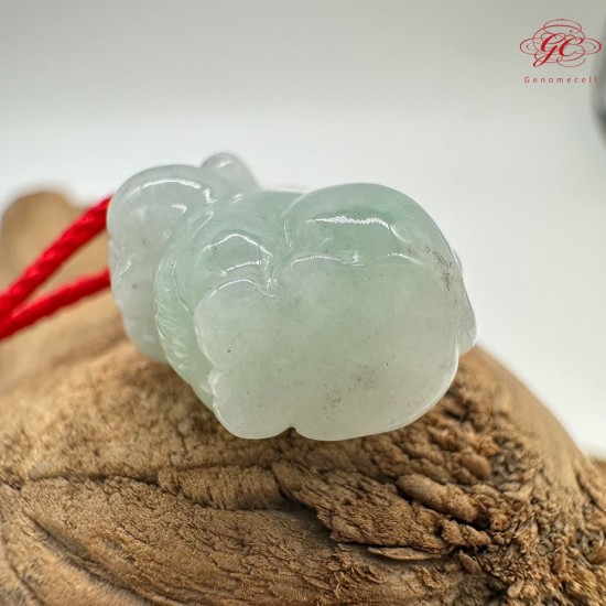 【肌容雪】天然緬甸A貨白底淺綠老虎造型翡翠吊飾 編號24