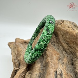 【肌容雪】天然緬甸A貨麻花翡翠刻花圓條手鐲 編號28(鐲圍57.5mm#18號)