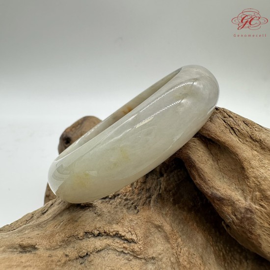 【肌容雪】天然緬甸A貨淺綠飄花帶紅翡翠平安鐲 編號57(鐲圍55.2mm#17.5號) 【肌容雪】天然緬甸A貨淺綠飄花帶紅翡翠平安鐲 編號57(鐲圍55.2mm#17.5號)