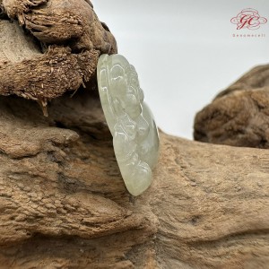 【肌容雪】天然緬甸A貨綠飄花翡翠彌勒佛造型吊墜 編號67
