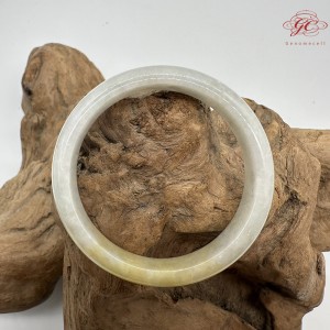 【肌容雪】天然緬甸A貨紫底黃翡翠平安鐲 編號99(鐲圍55.7mm#17.5號)
