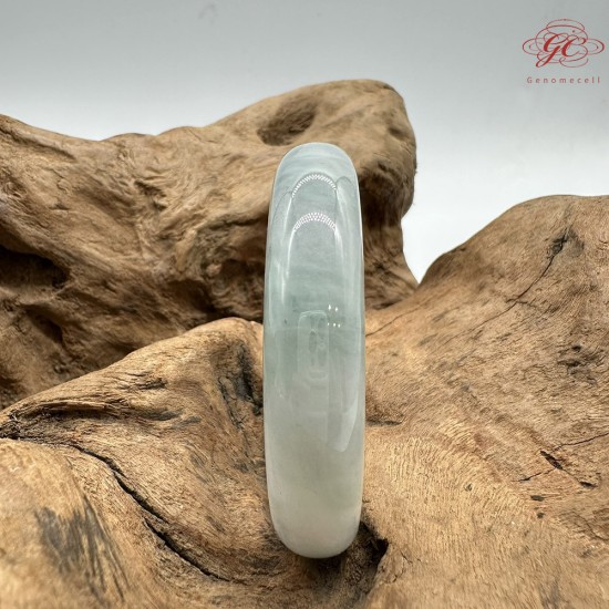 【肌容雪】天然緬甸A貨飄花翡翠平安鐲 編號124(鐲圍55.1mm#17.5號) 【肌容雪】天然緬甸A貨飄花翡翠平安鐲 編號124(鐲圍55.1mm#17.5號)