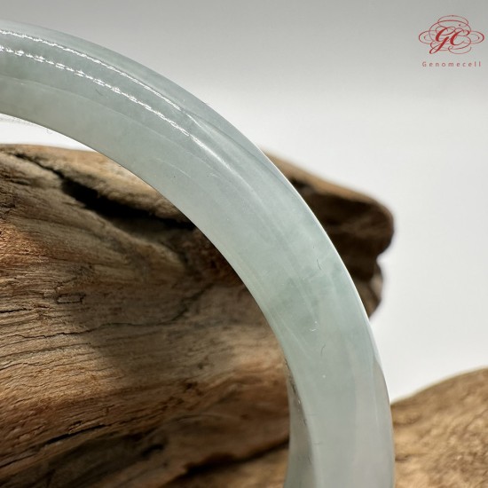 【肌容雪】天然緬甸A貨飄花翡翠平安鐲 編號124(鐲圍55.1mm#17.5號) 【肌容雪】天然緬甸A貨飄花翡翠平安鐲 編號124(鐲圍55.1mm#17.5號)