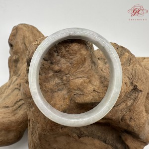 【肌容雪】天然緬甸A貨紫底飄花翡翠貴妃鐲 編號126(鐲圍52.3mm#16.5號)