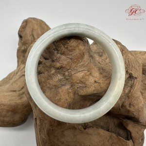 【肌容雪】天然緬甸A貨春彩飄花翡翠正圈手鐲 編號128(鐲圍54.8mm#17號)