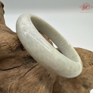 【肌容雪】天然緬甸A貨春彩翡翠正圈手鐲 編號129(鐲圍57.7mm#18號)