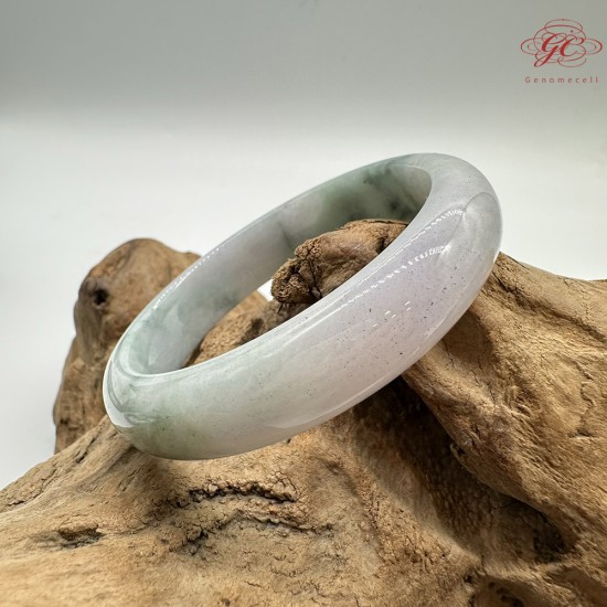 【肌容雪】天然緬甸A貨紫底飄綠花翡翠平安鐲 編號150(鐲圍57.6mm#18號)