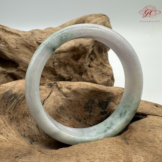 【肌容雪】天然緬甸A貨紫底飄綠花翡翠平安鐲 編號150(鐲圍57.6mm#18號)