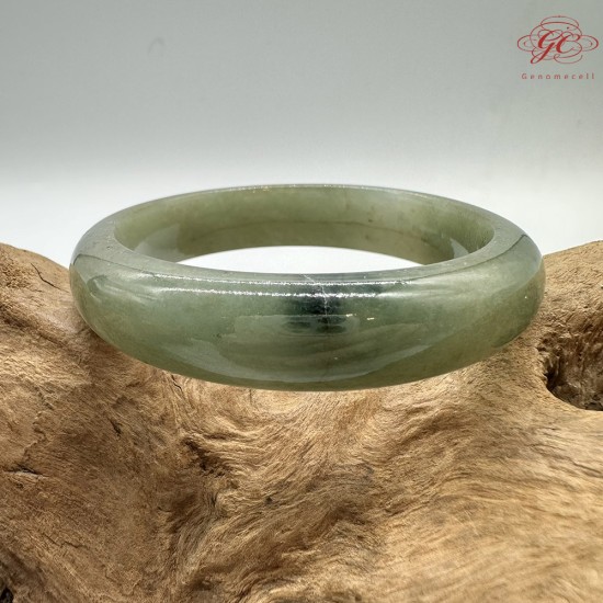 【肌容雪】天然緬甸A貨湖冰綠飄花翡翠平安鐲 編號157(鐲圍55mm#17.5號)