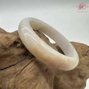 【肌容雪】天然緬甸A貨白底灑金翡翠平安鐲 編號179(鐲寬53.5mm#17號)