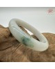 【肌容雪】天然緬甸A貨白底綠飄花翡翠平安鐲 編號185(鐲圍58.3mm#18.5號)