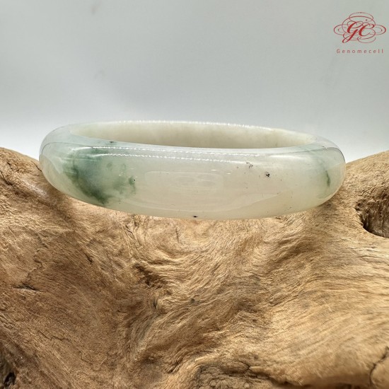 【肌容雪】天然緬甸A貨白底綠飄花翡翠平安鐲 編號185(鐲圍58.3mm#18.5號)