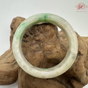 【肌容雪】天然緬甸A貨陽綠烏雞翡翠平安鐲 編號193(鐲圍59.7mm#19號)