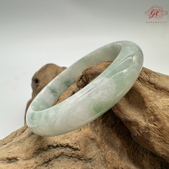 【肌容雪】天然緬甸A貨綠飄花翡翠平安鐲 編號195(鐲圍58.1mm#18.5號)