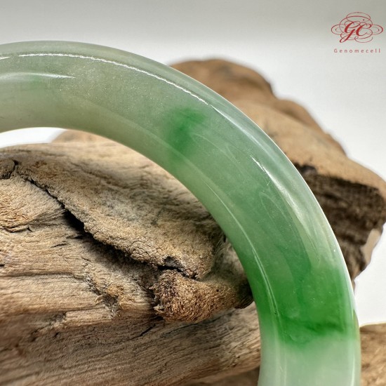 【肌容雪】天然緬甸A貨正揚綠飄花翡翠圓條手鐲 編號209(鐲圍54.5mm#17號)