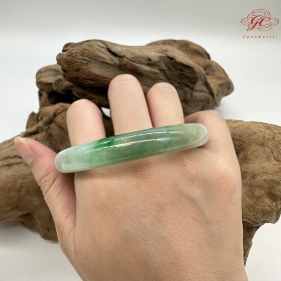 【肌容雪】天然緬甸A貨正揚綠飄花翡翠圓條手鐲 編號209(鐲圍54.5mm#17號)