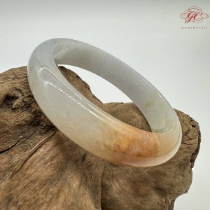 【肌容雪】天然緬甸A貨冰紅翡翠平安鐲 編號236(鐲圍58.3mm#18.5號)