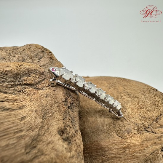 【肌容雪】天然緬甸A貨小魚造型胸針 編號243