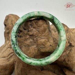 【肌容雪】天然緬甸A貨正陽滿綠飄花翡翠平安鐲 編號259(鐲圍55.7mm#17.5號)