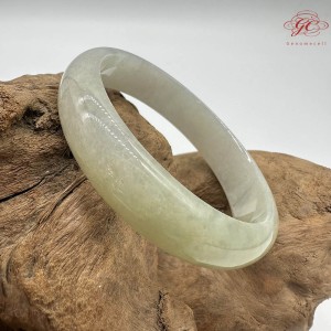 【肌容雪】天然緬甸A貨冰糖雪梨翡翠平安鐲 編號261(鐲圍57.4mm#18號)