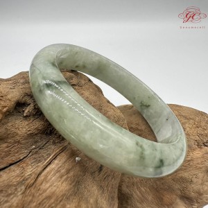 【肌容雪】天然緬甸A貨糯冰飄花翡翠平安鐲 編號287(鐲圍55.6mm#17.5號)