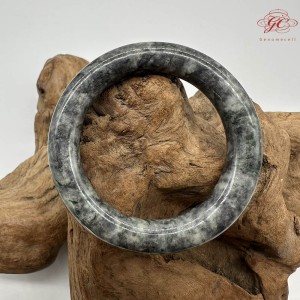 【肌容雪】天然緬甸A貨烏雞翡翠圓條手鐲 編號291(鐲圍56.4mm#17.5號)