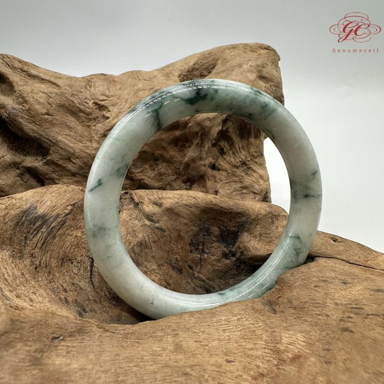 【肌容雪】天然緬甸A貨白底飄綠花翡翠圓條手鐲 編號294(鐲圍55.6mm#17.5號)