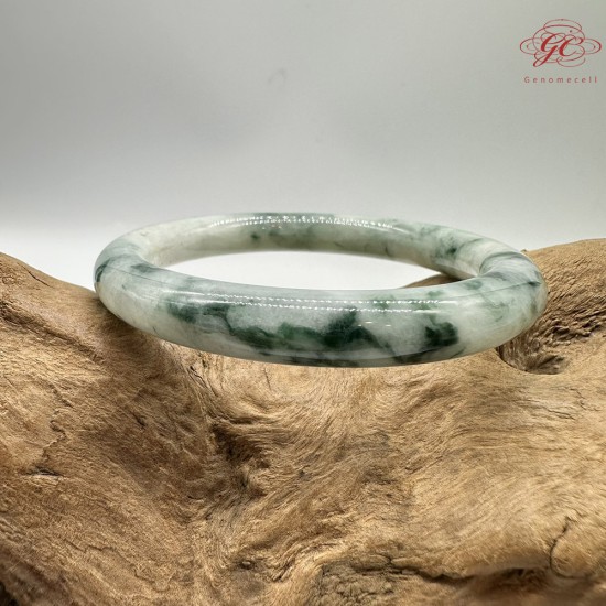 【肌容雪】天然緬甸A貨白底飄綠花翡翠圓條手鐲 編號294(鐲圍55.6mm#17.5號)