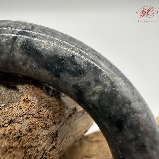 【肌容雪】天然緬甸A貨烏雞翡翠圓條手鐲 編號300(鐲圍56.6mm#18號)