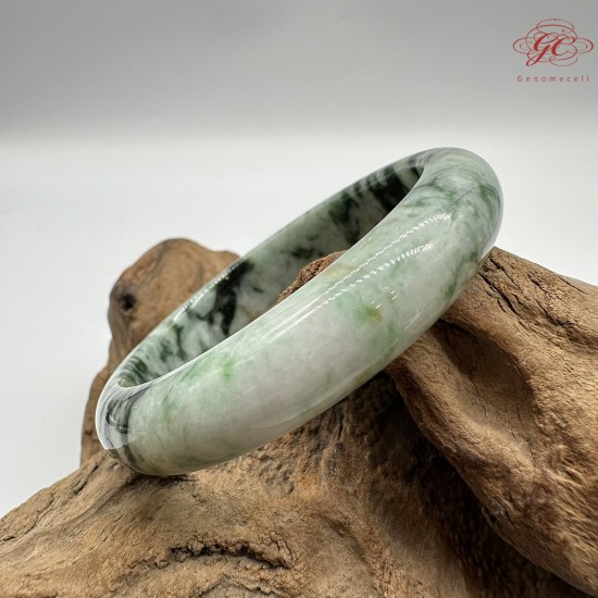 【肌容雪】天然緬甸A貨綠飄花翡翠平安鐲 編號303(鐲圍58.3mm#18.5號)