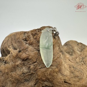 【肌容雪】天然緬甸A貨柳葉造型翡翠吊墜 編號313