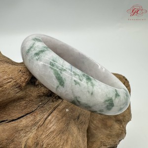 【肌容雪】天然緬甸A貨翡翠白底飄花平安鐲 編號316(鐲圍58.3mm#18.5號)