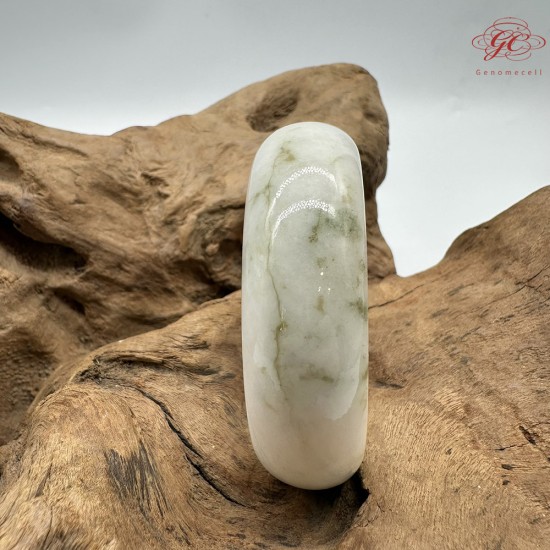 【肌容雪】天然緬甸A貨翡翠白底飄綠花平安鐲 編號319(鐲圍57.7mm#18號)