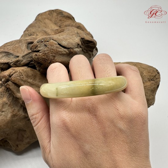 【肌容雪】天然緬甸A貨糯冰黃飄花翡翠平安鐲 編號321(鐲圍55.4mm#17.5號)