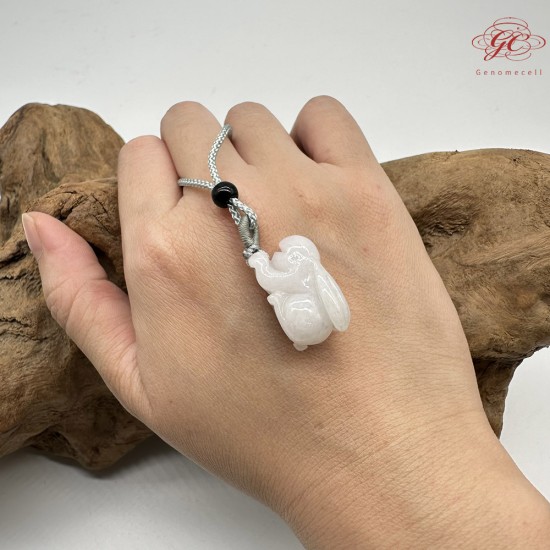 【肌容雪】天然緬甸A貨翡翠糯冰兔子造型吊墜繩 編號324