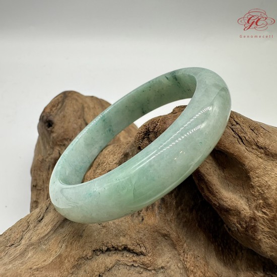 【肌容雪】天然緬甸A貨綠飄花翡翠平安鐲 編號352(鐲圍56.4mm#17.5號)