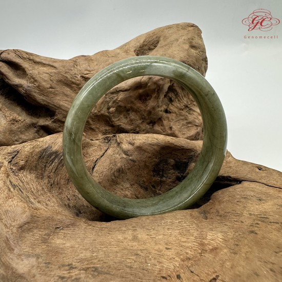 【肌容雪】天然緬甸A貨綠飄花翡翠平安鐲 編號353(鐲圍56.3mm#17.5號)