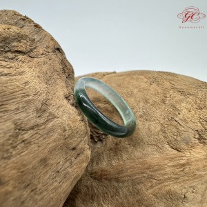 【肌容雪】天然緬甸A貨半山半水翡翠戒圈 編號375(戒圍17.5mm#12號)