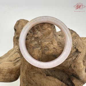 【肌容雪】天然緬甸A貨翡翠粉色灑金平安鐲 編號481(鐲圍55.6mm#17.5號)