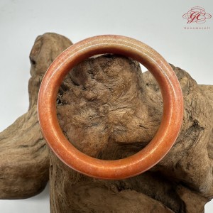 【肌容雪】天然緬甸A貨紅翡翠平安鐲 編號590(鐲圍55.4mm#17.5號)